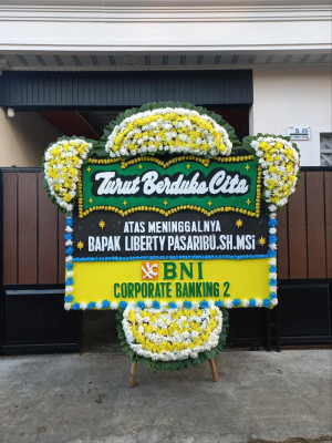 Papan Bunga Duka di Purwosari